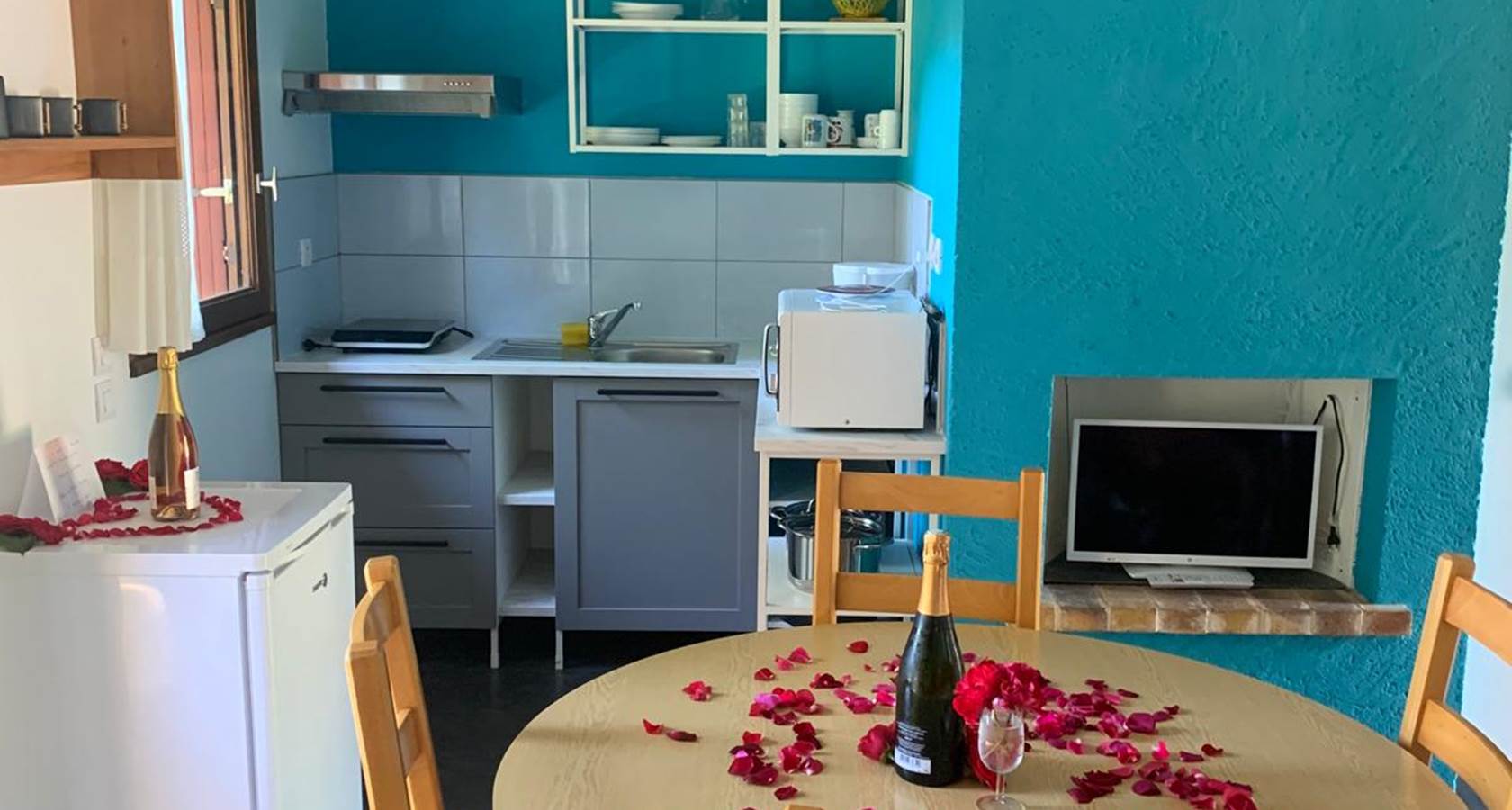 lepetitbois46_Leyme_ModernC_cuisine séjour