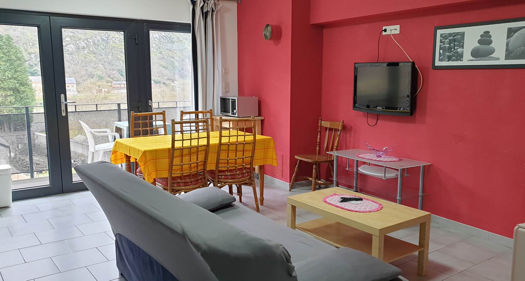 Appartement 2ème Étage avec Balcon 4+2 Pers - séjour SAM