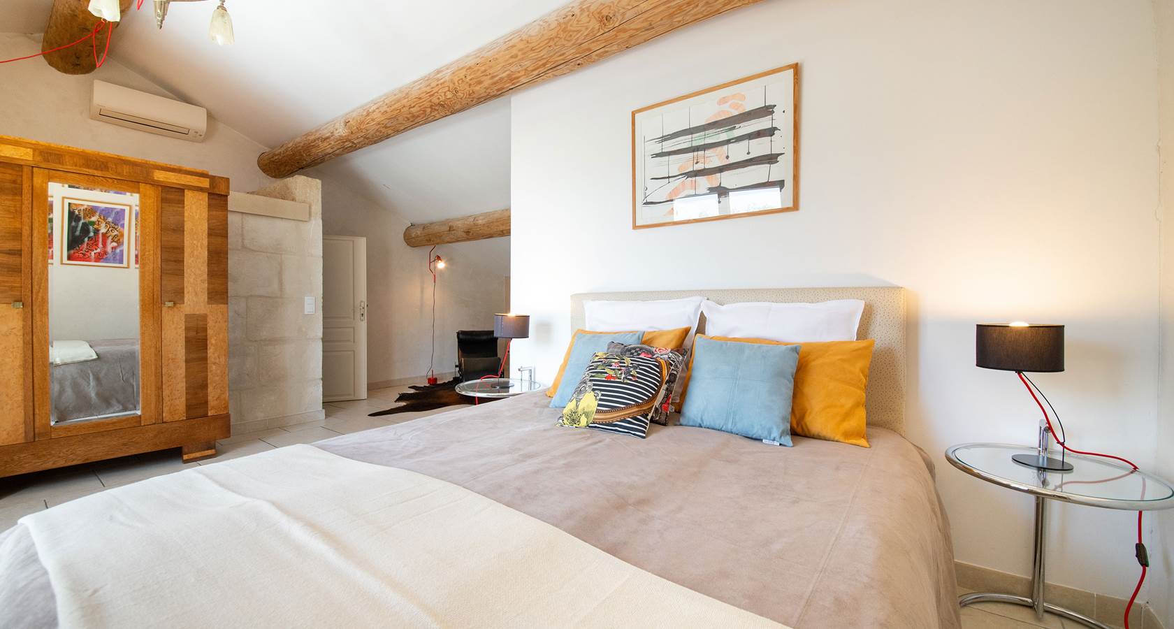 Mas-de-Martinet-chambre-Art-Deco