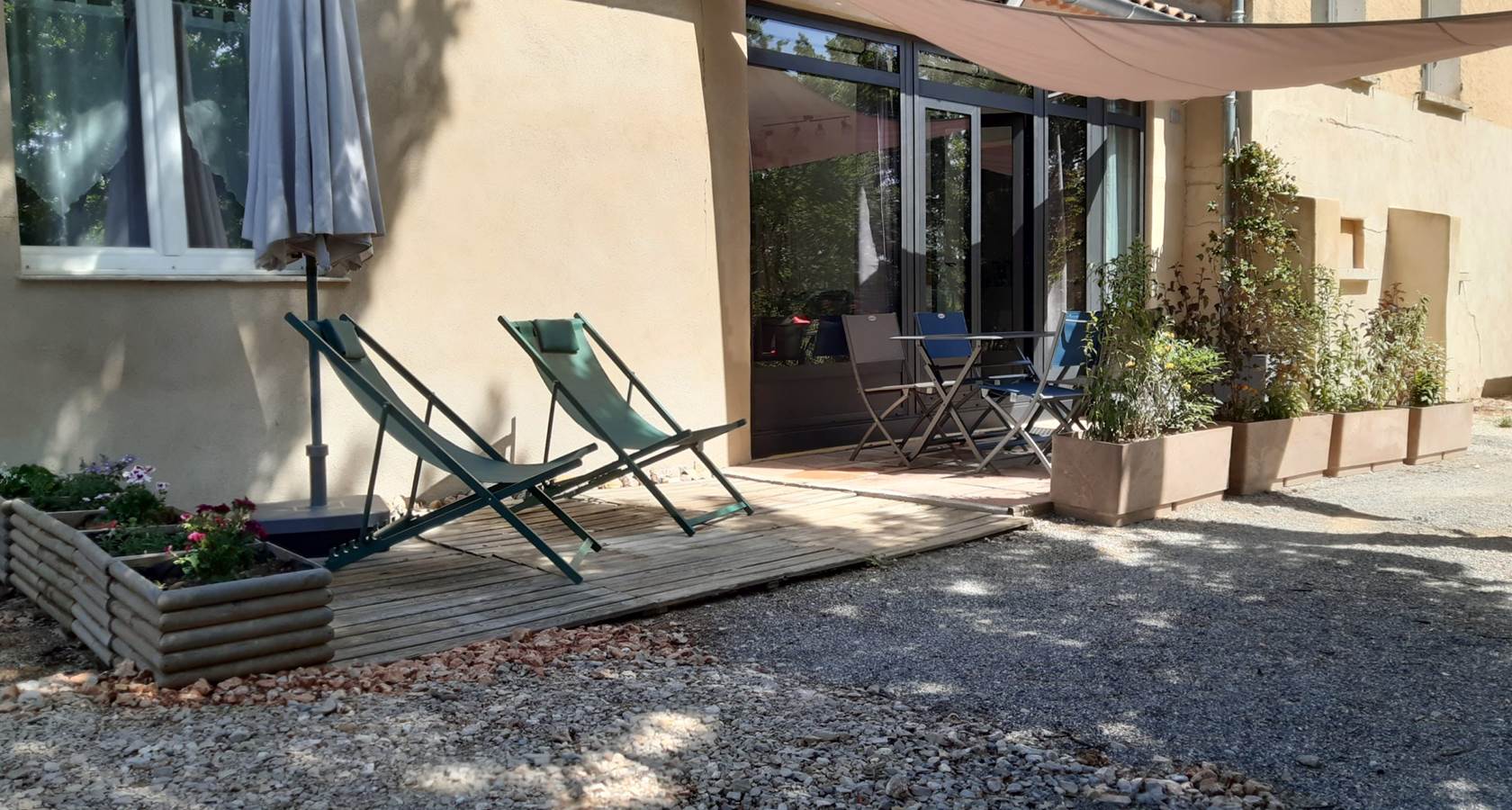 appartement-terrasse-ombragée