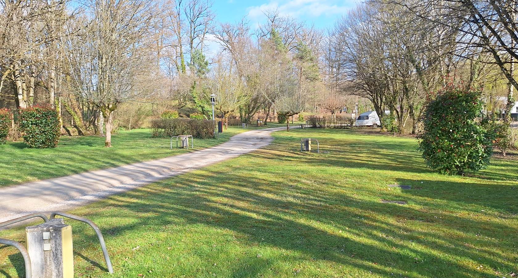 Emplacement de camping avec électricité Leyme Lot