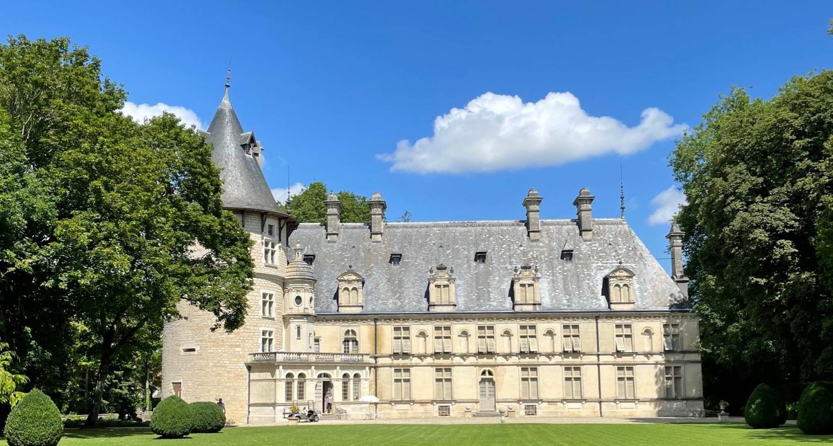 CHATEAU DE MONTIGNY-SUR-AUBE