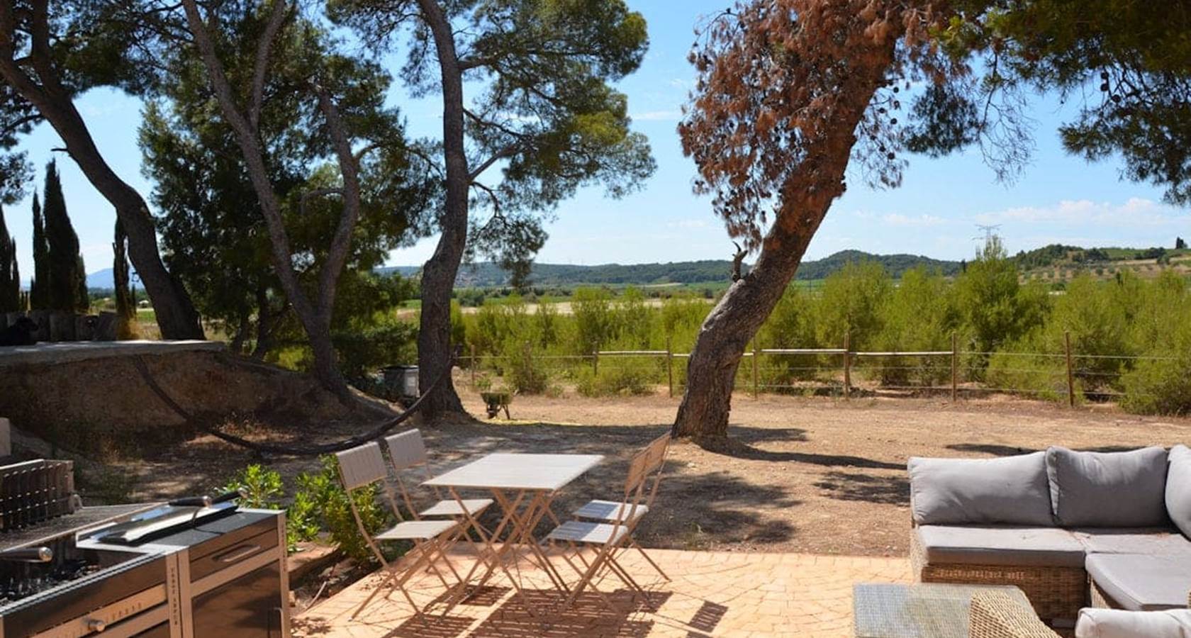 vue terrasse sur la pinède