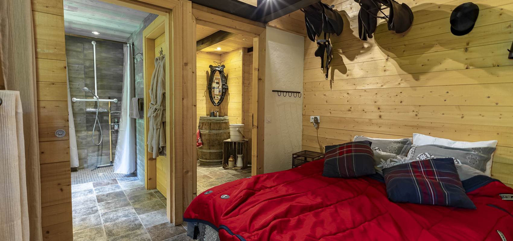 La chambre (PMR) : Thème l'écurie