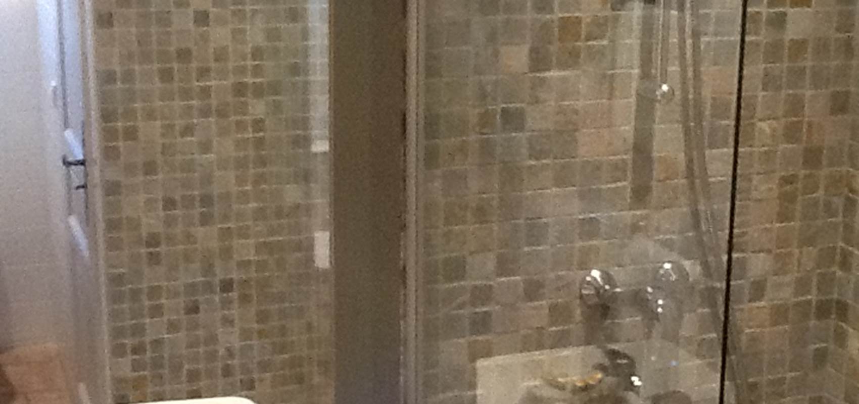 IMG_0329 salle de bains chambre 12