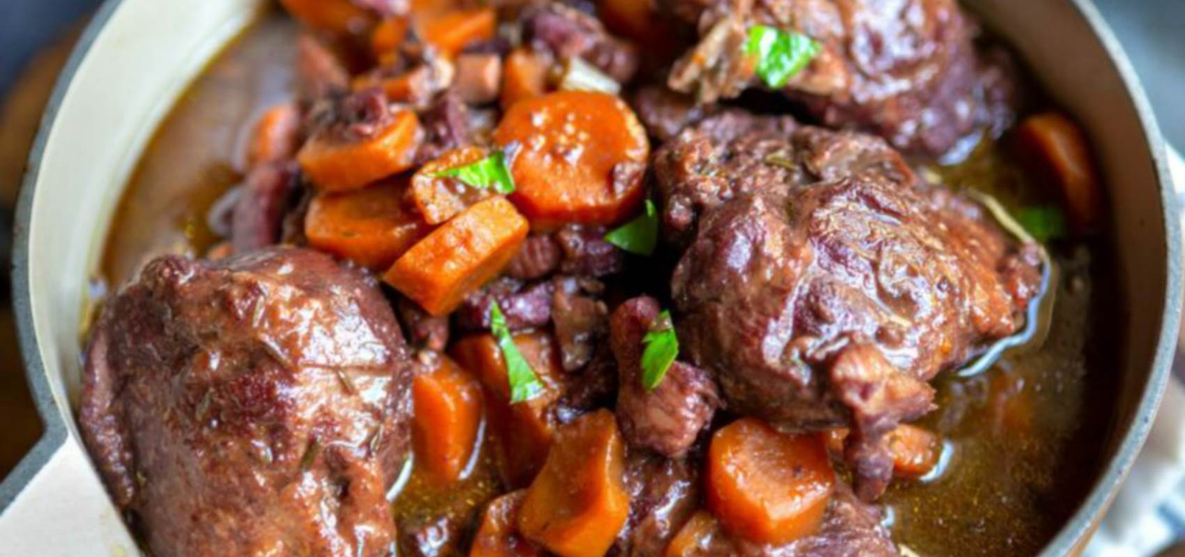 Les joues de porc à la moutarde ancienne