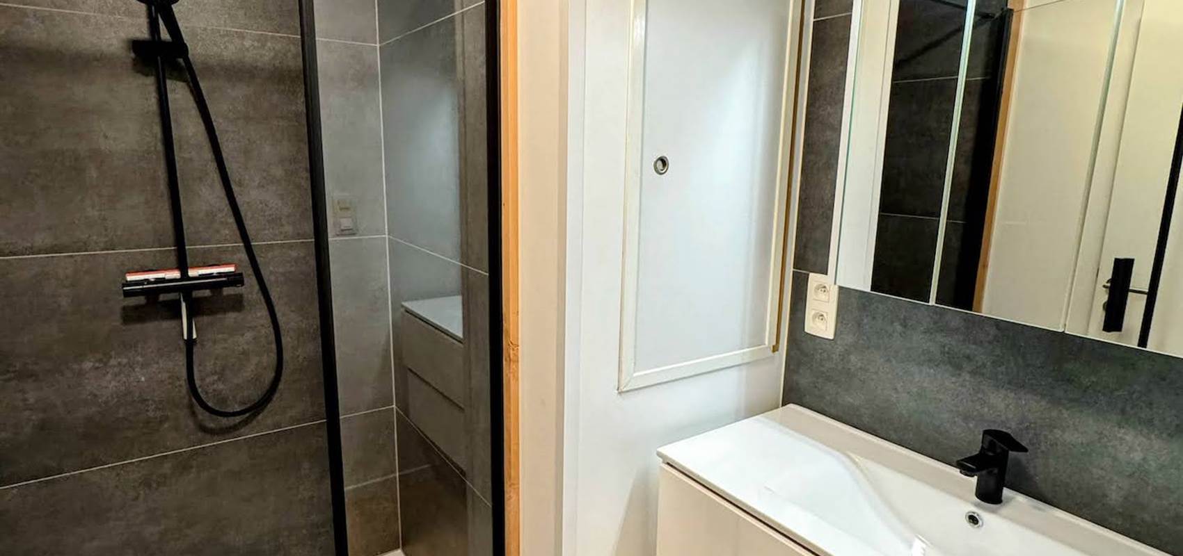 Salle de bain chambre 2+3