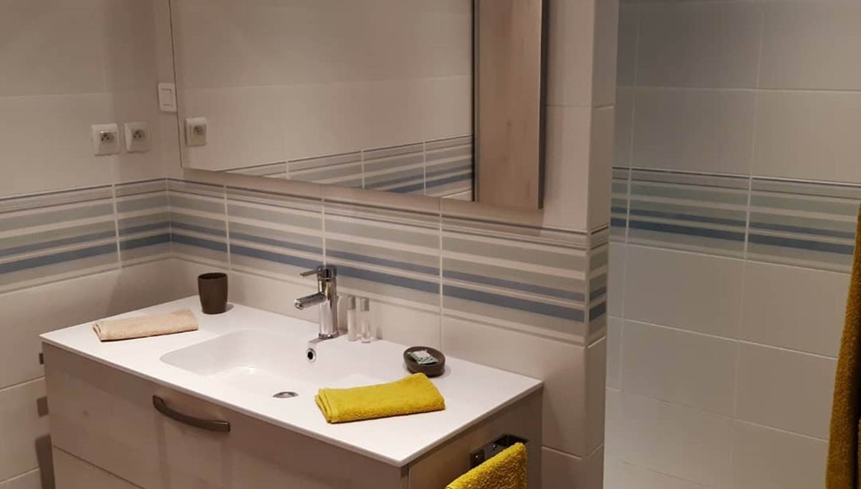 Salle d'eau toute équipée