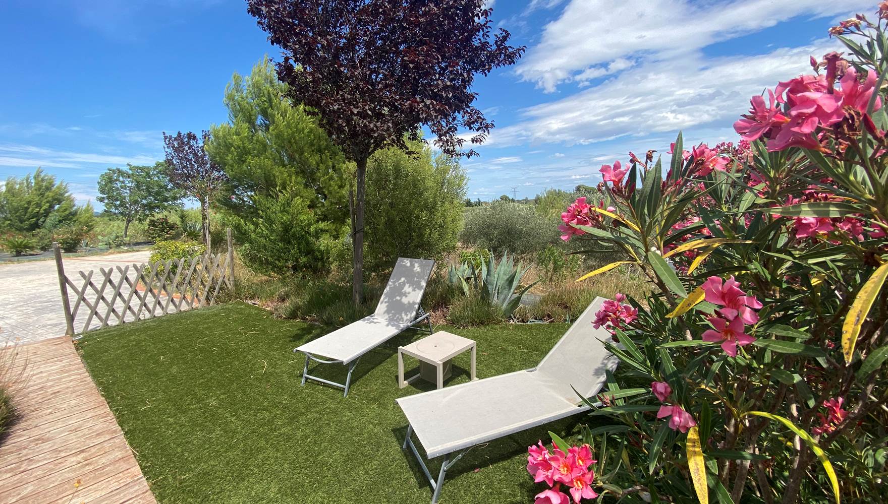 Un petit solarium avec bain de soleil pour vous seuls