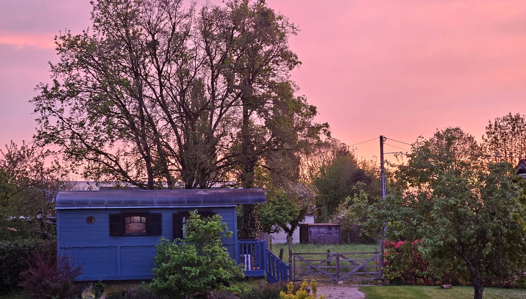 coucher du soleil roulotte