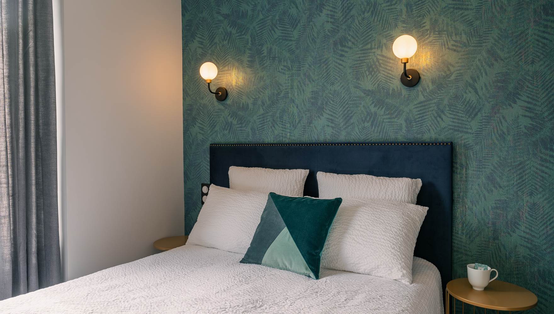 BC399081-38E8-40F3-8141-F954BF3B8A47