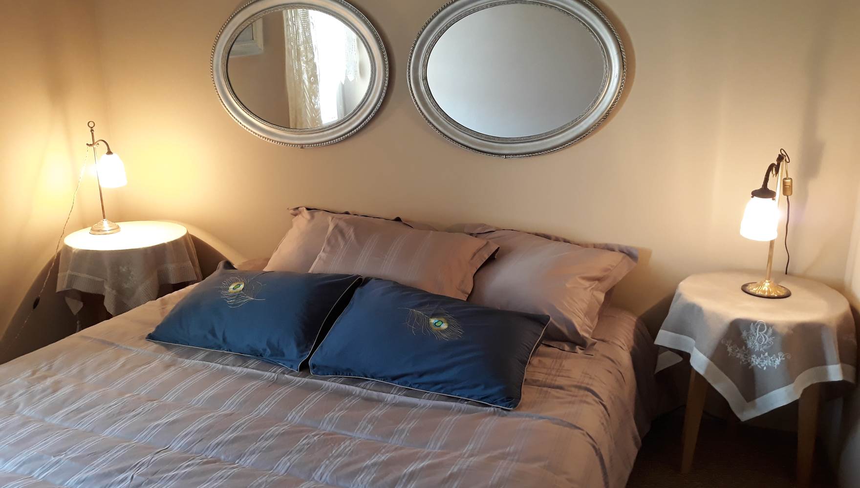 chambre 1    lit 160 cm