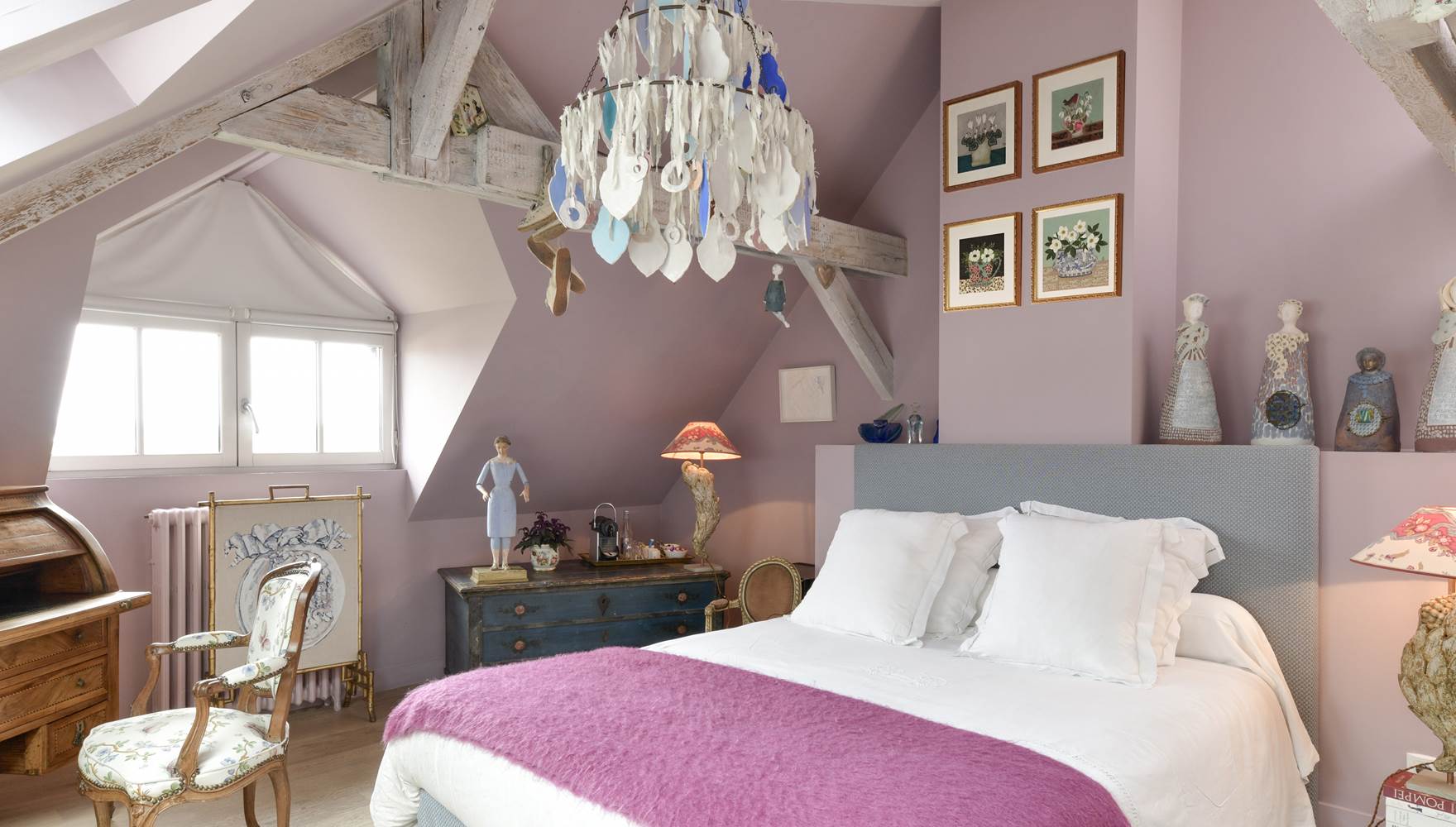 chambre-mansardee-spacieuse-lumineuse-couple-sejour-honfleur-calvados