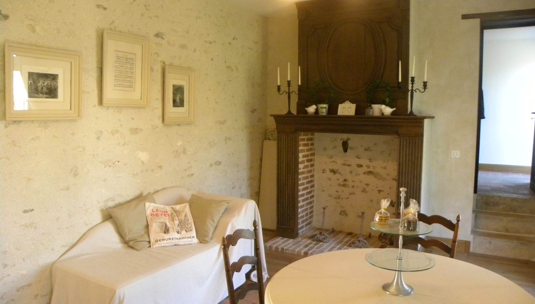 Domaine du Gué du Roi Chapelle du Gué du Roi Salon