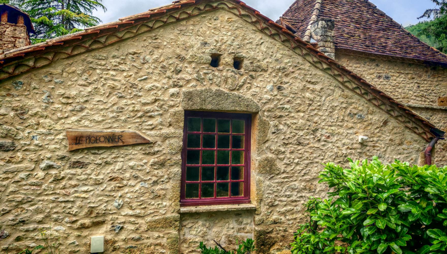 Le Pigeonnier, façade côté sud