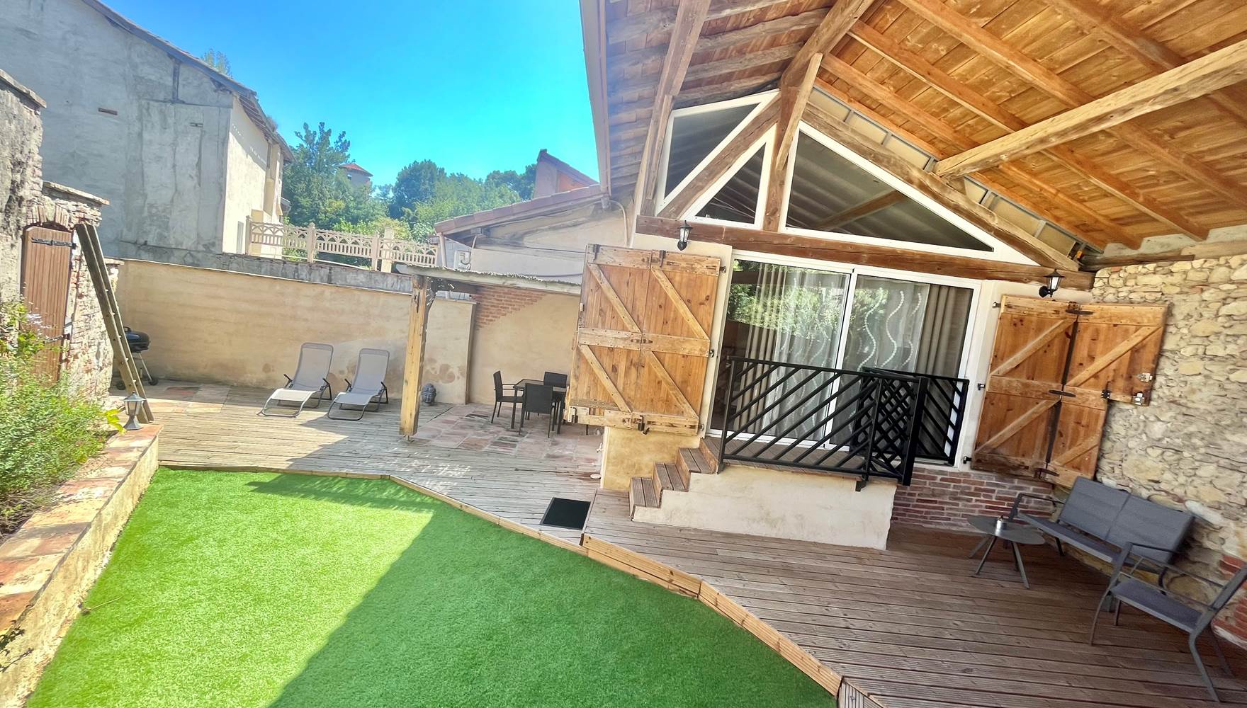 27111A6C-819C-42F3-B25F-9E6A1019B4B3