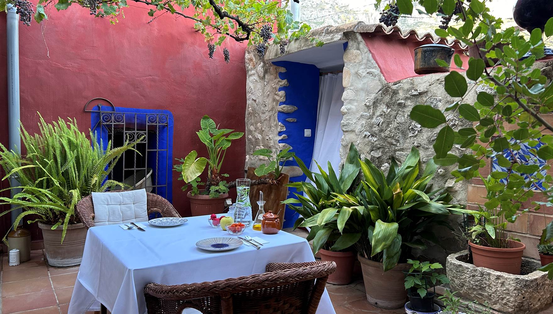 Desayuno patio interior