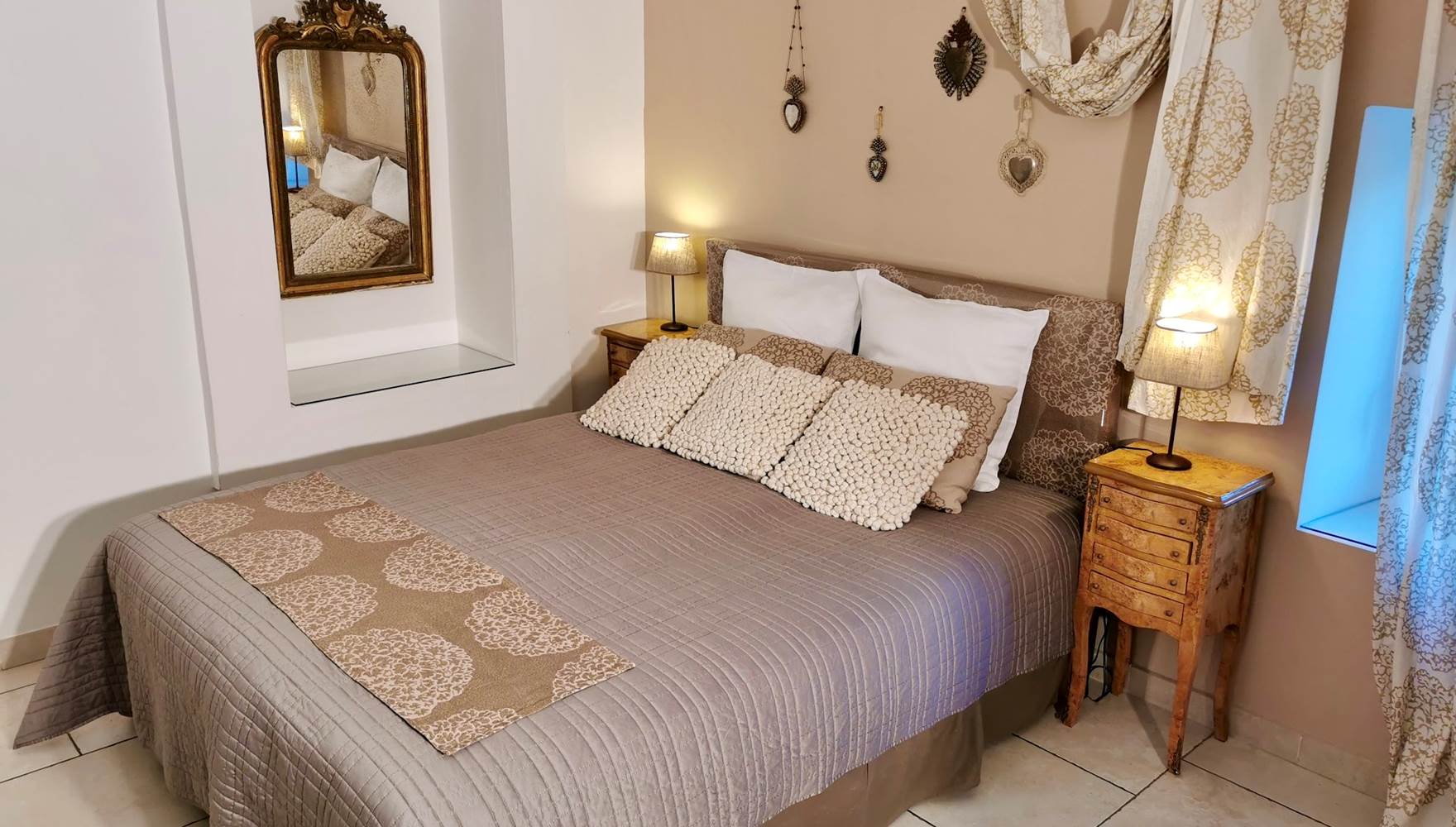 Mas-de-Martinet-Chambre-Zen