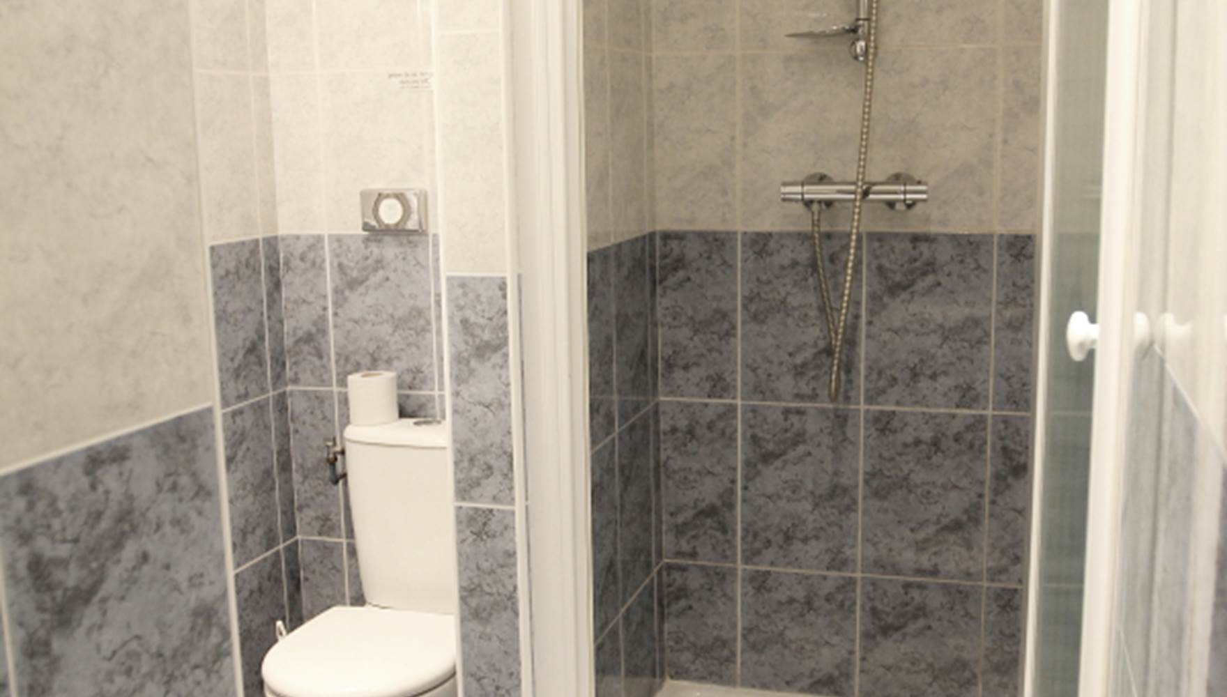Salle de bain chambre hôtel Erdeven Morbihan