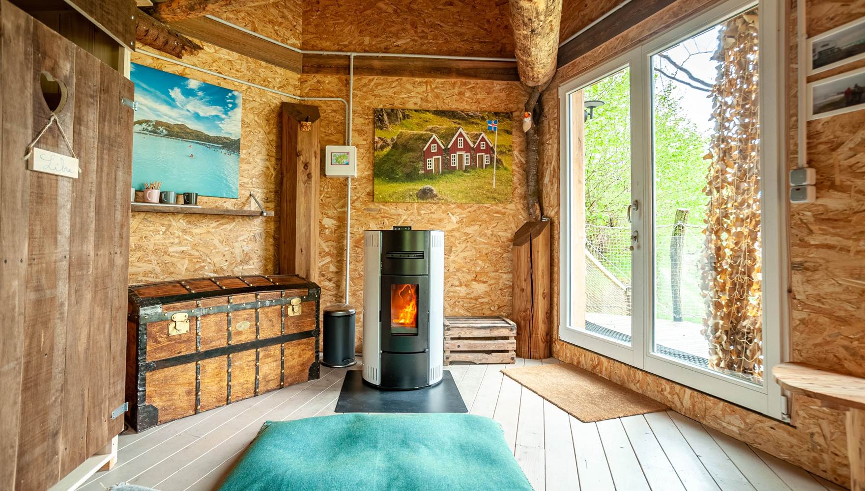 Poêle à pellet dans la cabane