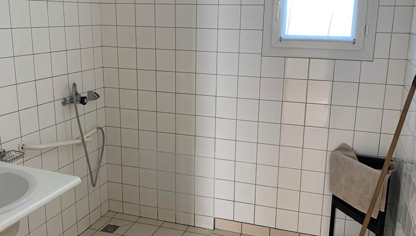 lepetitbois46_Leyme_gi^te 22 MODERN PMR_sdb pmr_