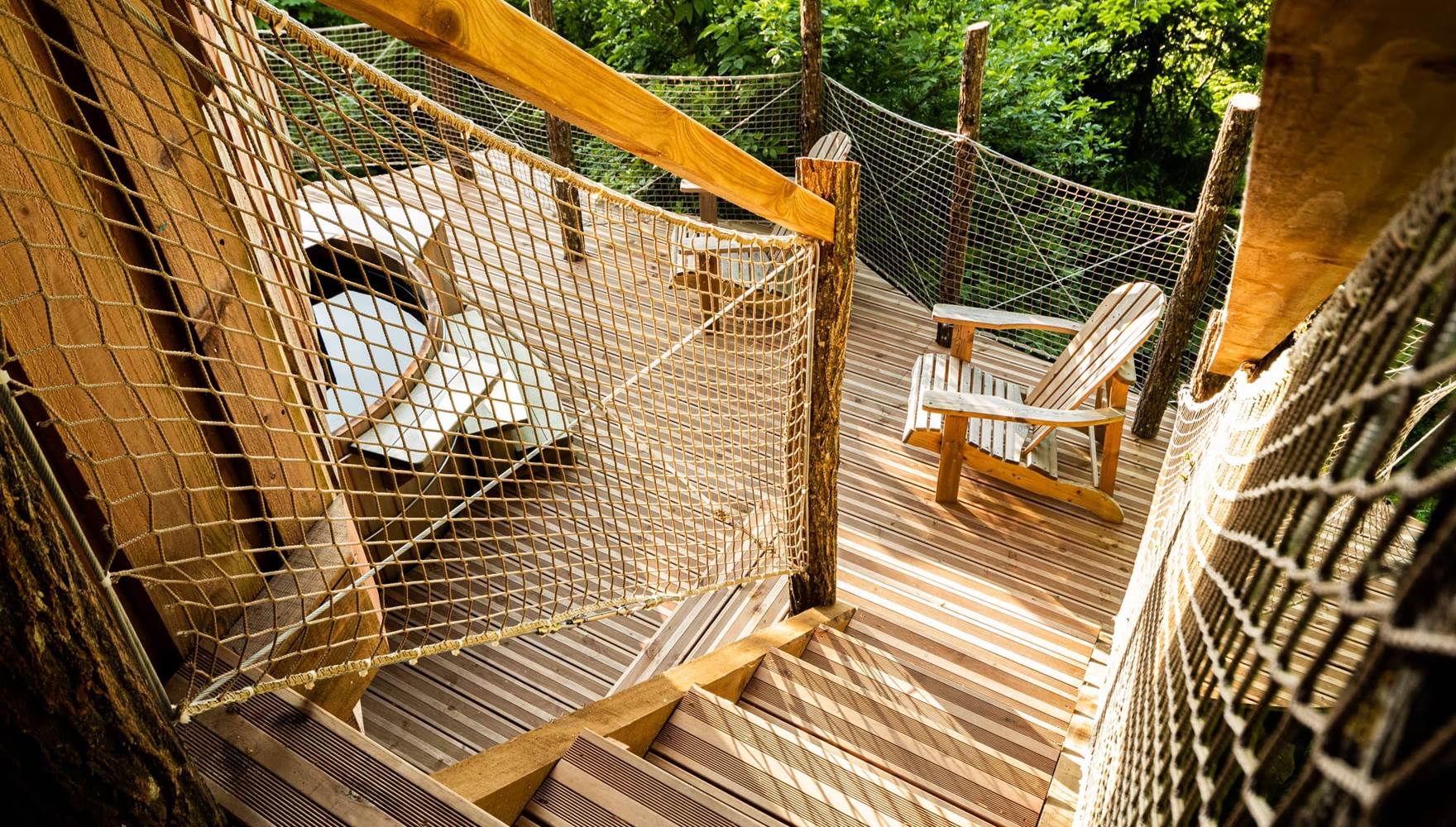 cabane et spa dans les arbres