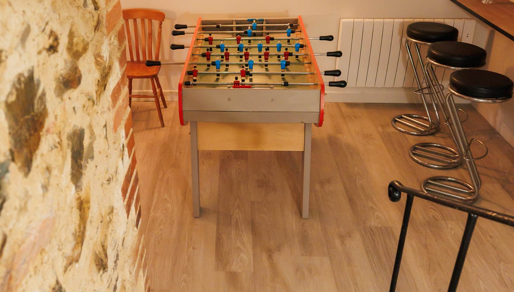 Marches V salle de jeux gite de char