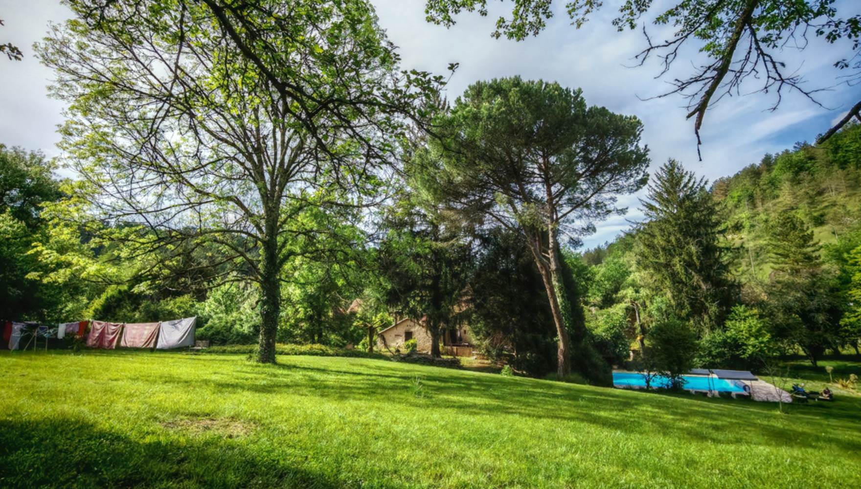 IMG-lepigeonnier-outside_2