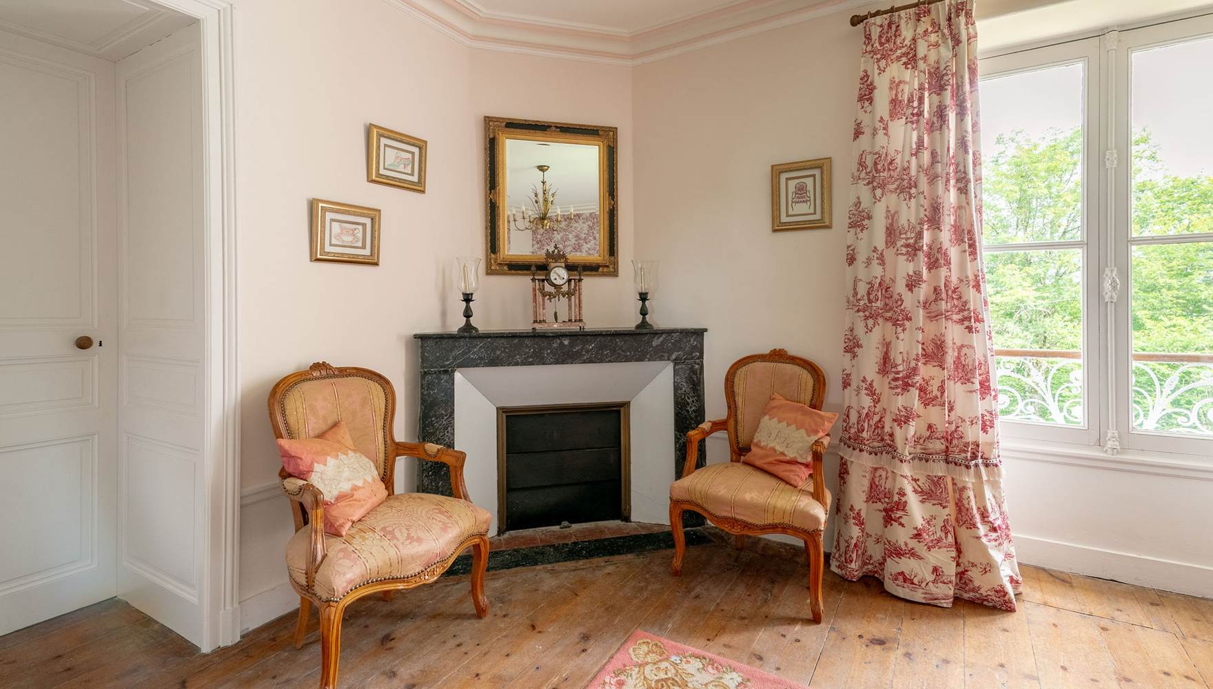 Suite Brangier - Coin Salon