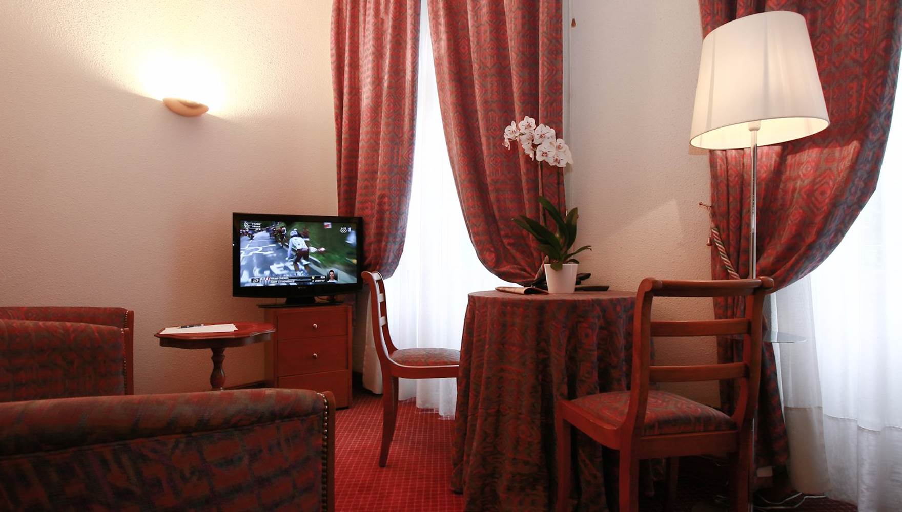 salon-d-une-junior-suite