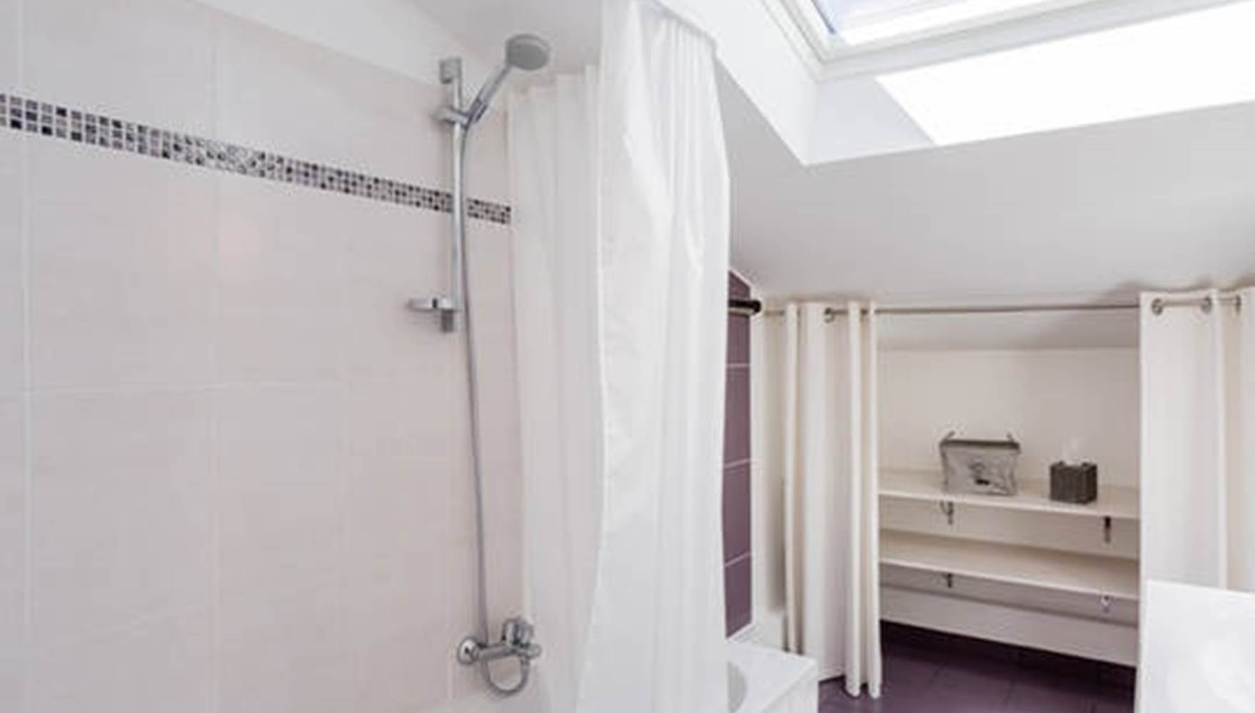 bf970605-2bd2-4309-8b2f-20084c9b8e13