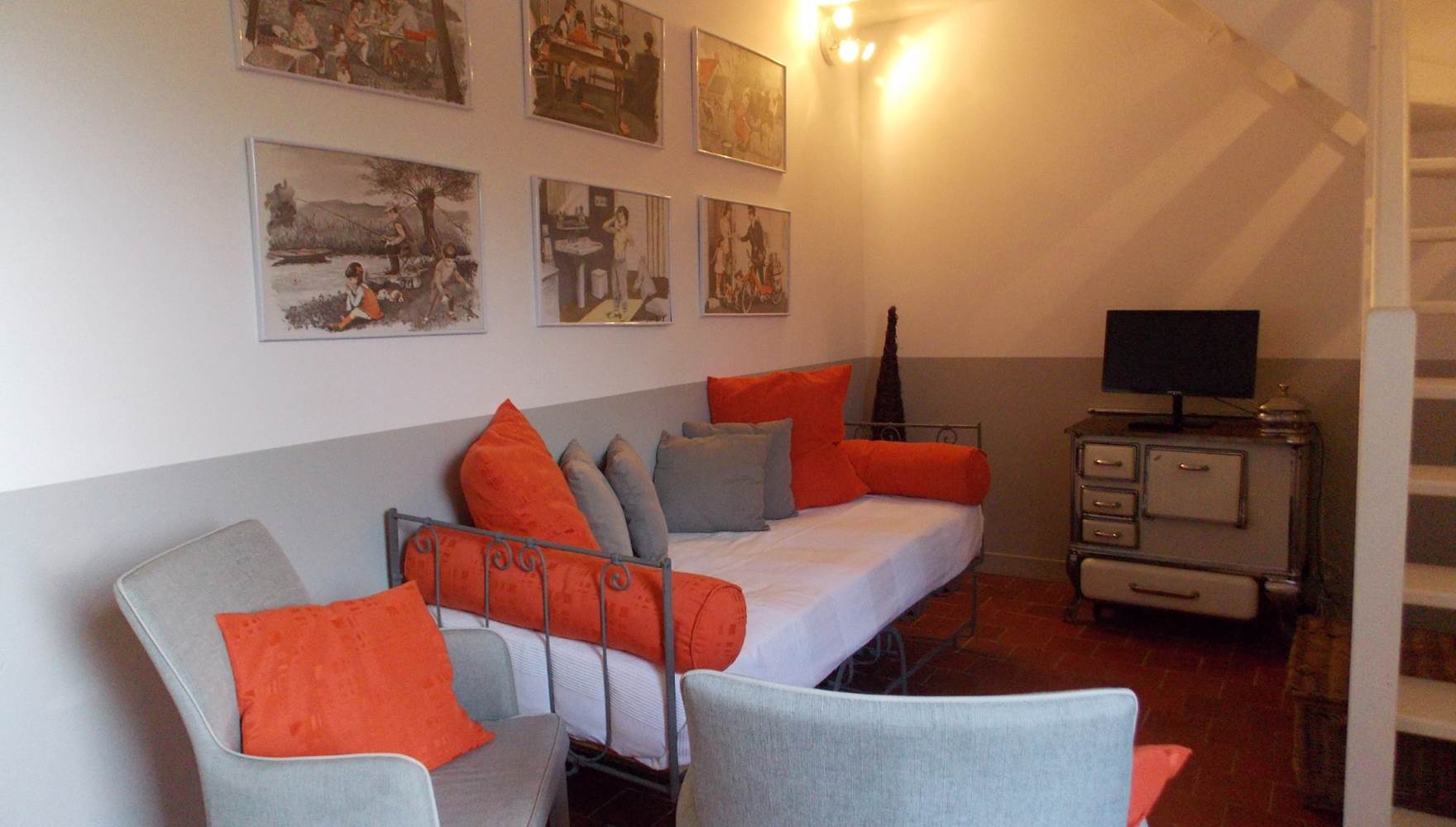 Domaine du Gué du Roi Gîte La Grange du Gué du Roi Salon