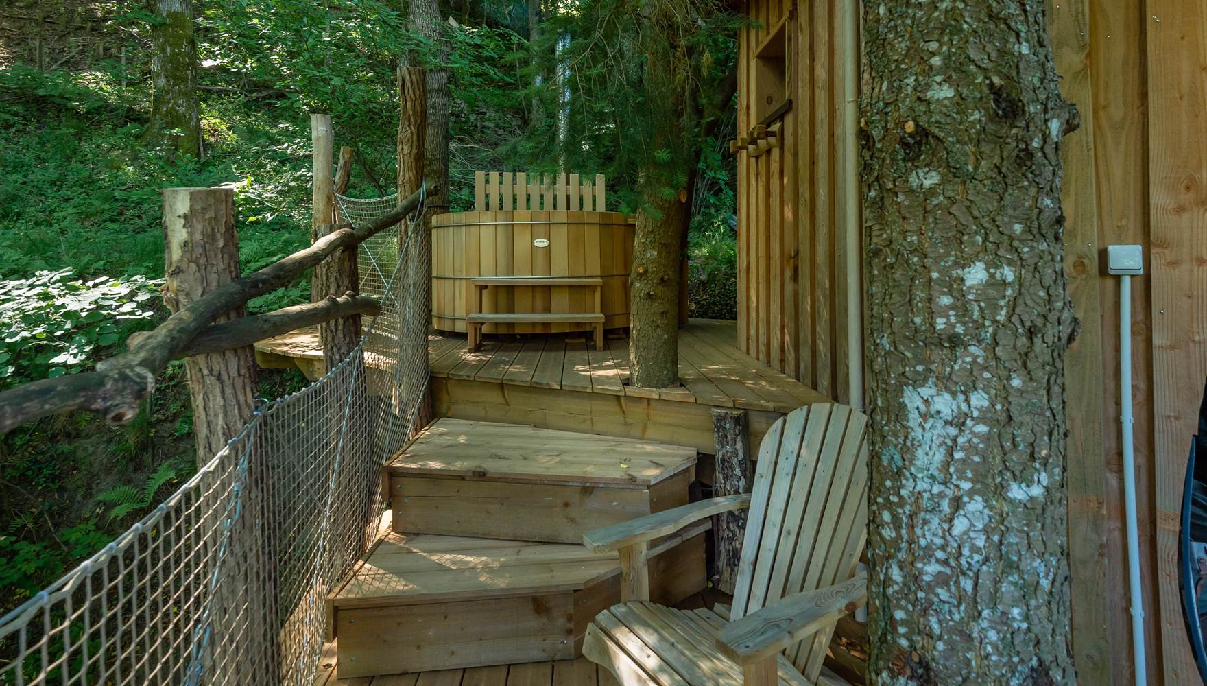 Spa en accès direct depuis la terrasse