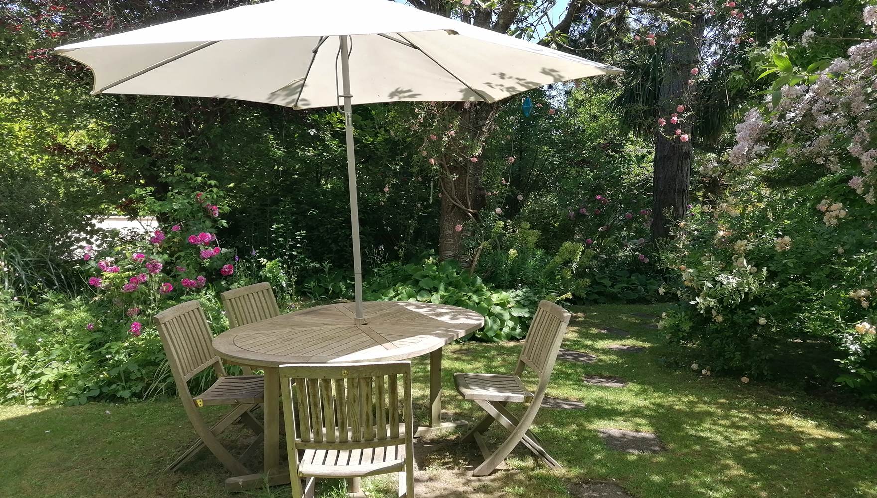 Jardin à  La Malposte à Reviers en Normandie