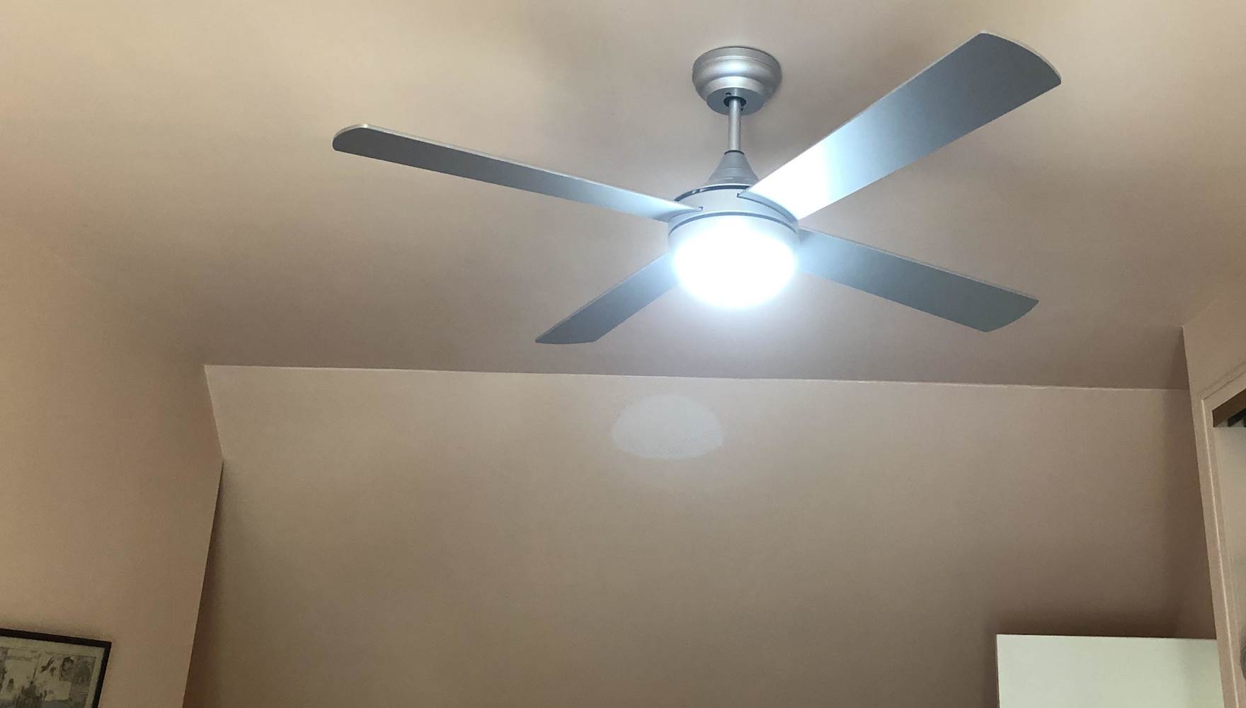 Ventilateur de plafond