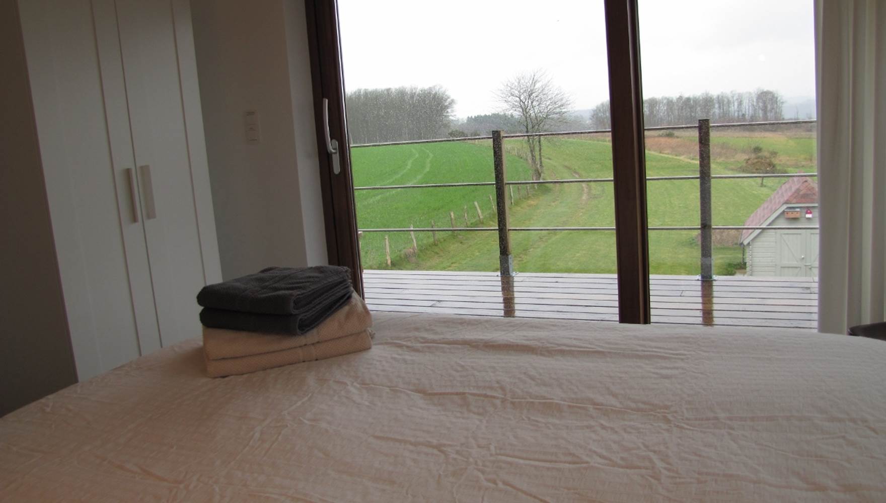 1er étage : chambre avec balcon