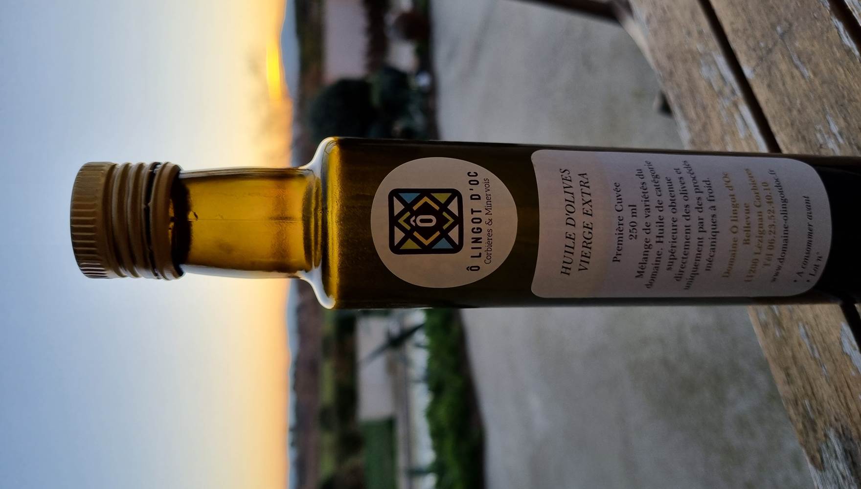 l'huile d'olive du domaine à déguster sur place