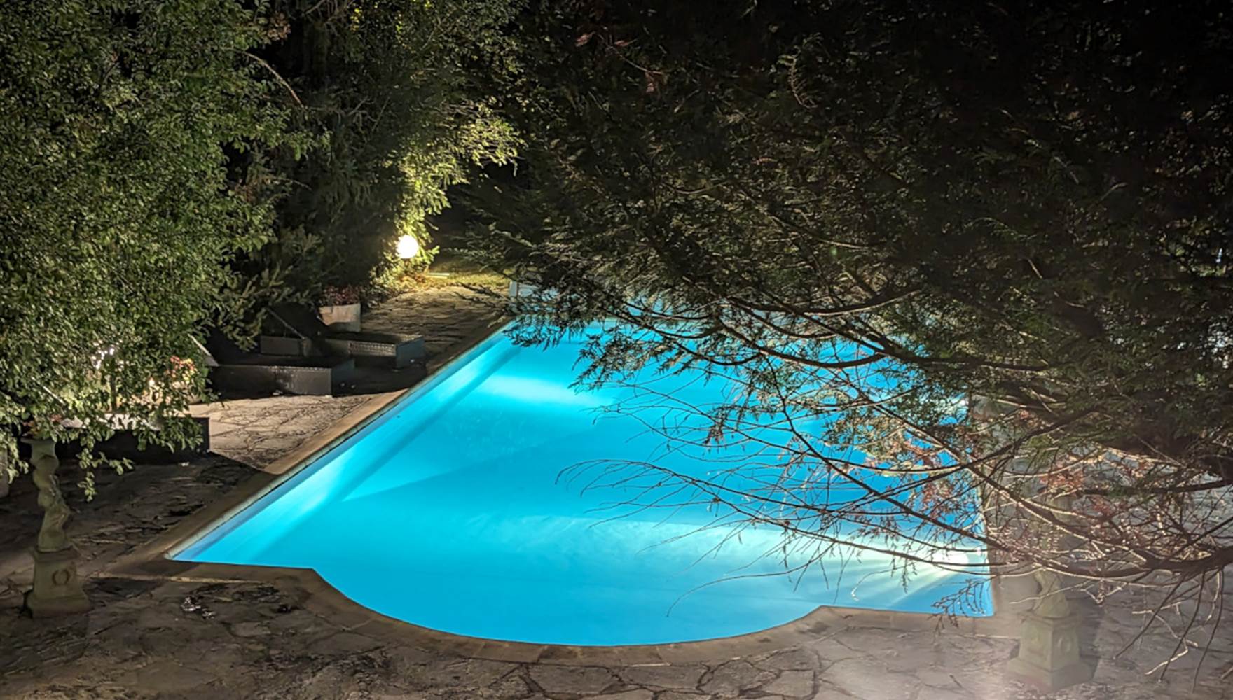 Piscine partagée (12-6m)