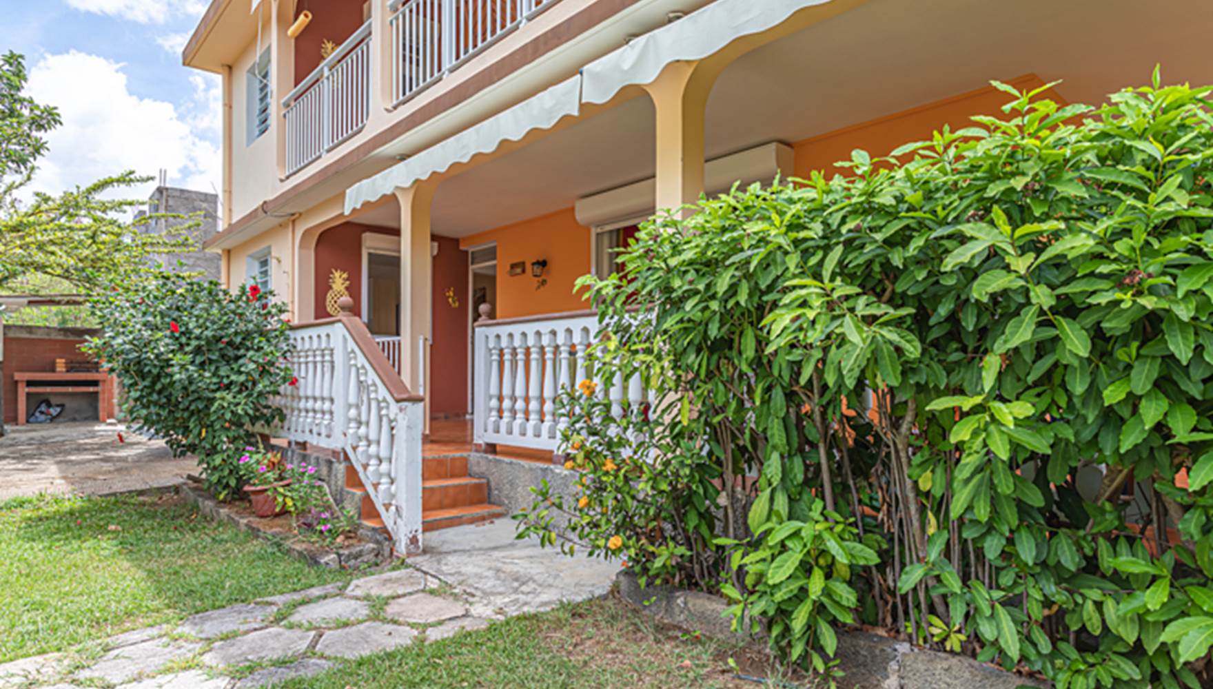 Gite Ixora Deshaies Guadeloupe