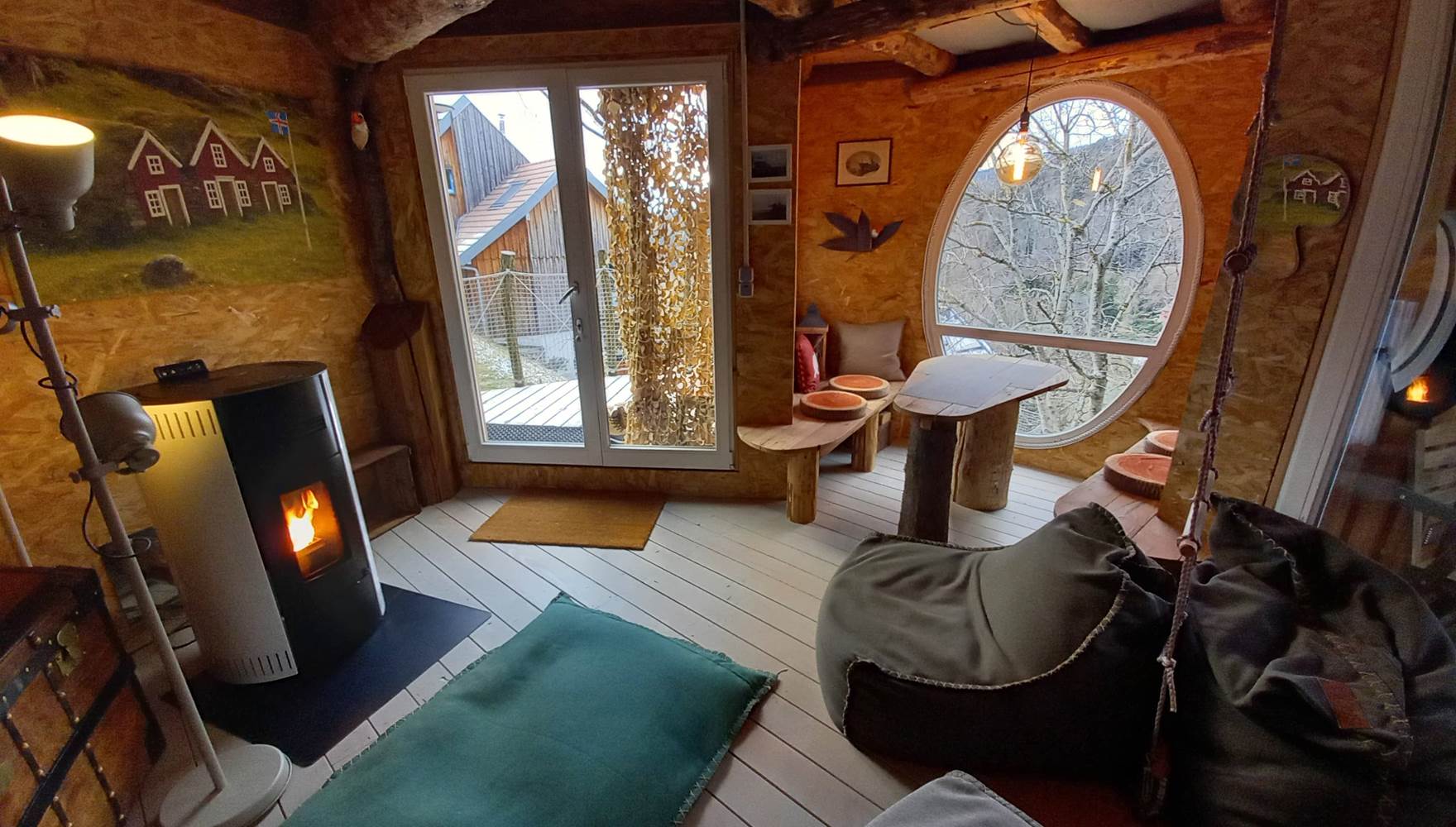 Feu de bois dans la Cabane