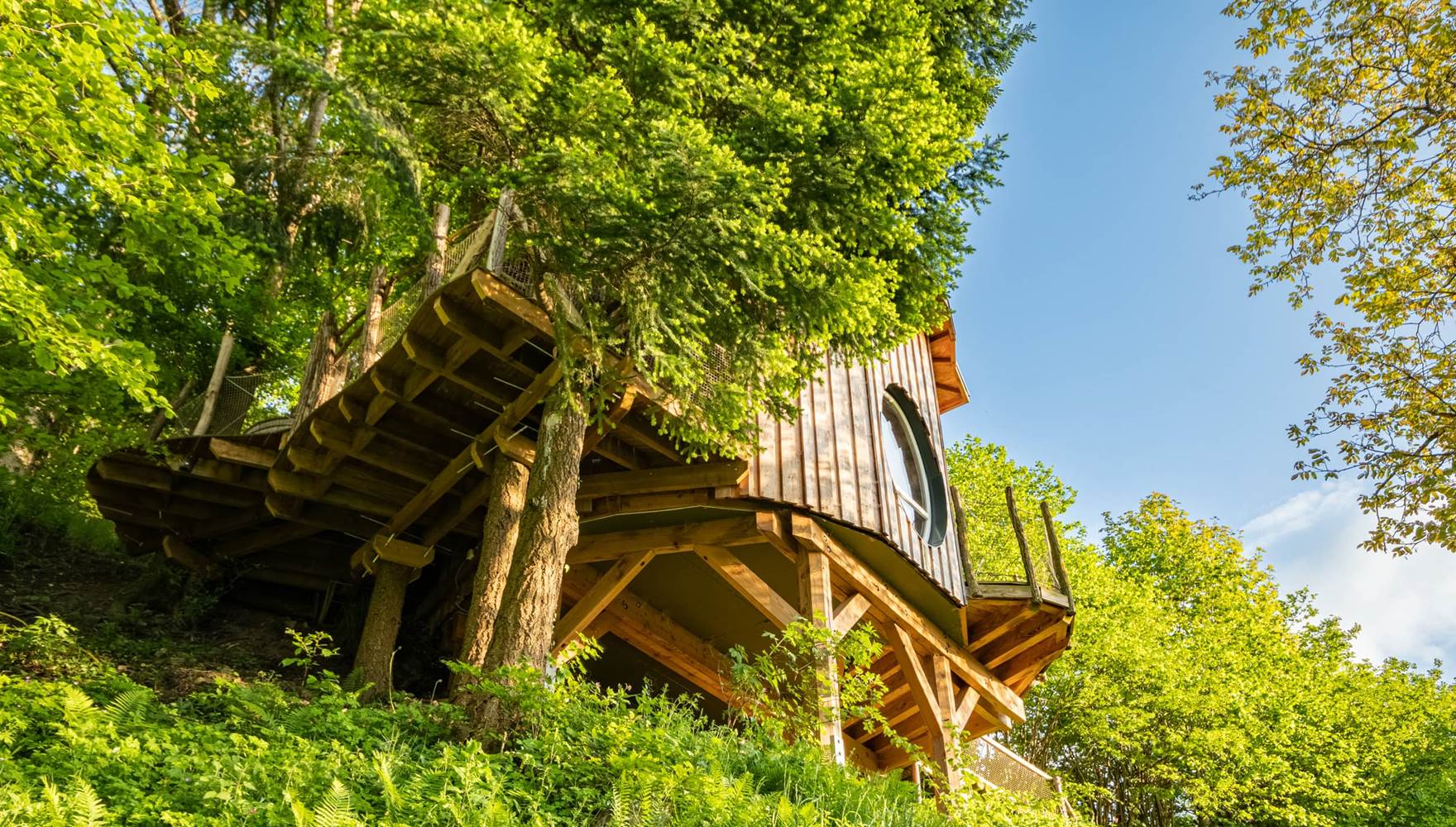 cabane dans les arbre et spa