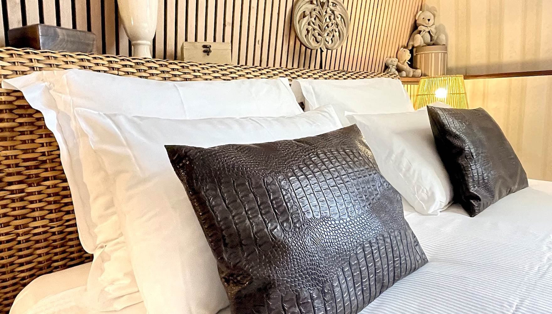 1 deco tete de lit - copie