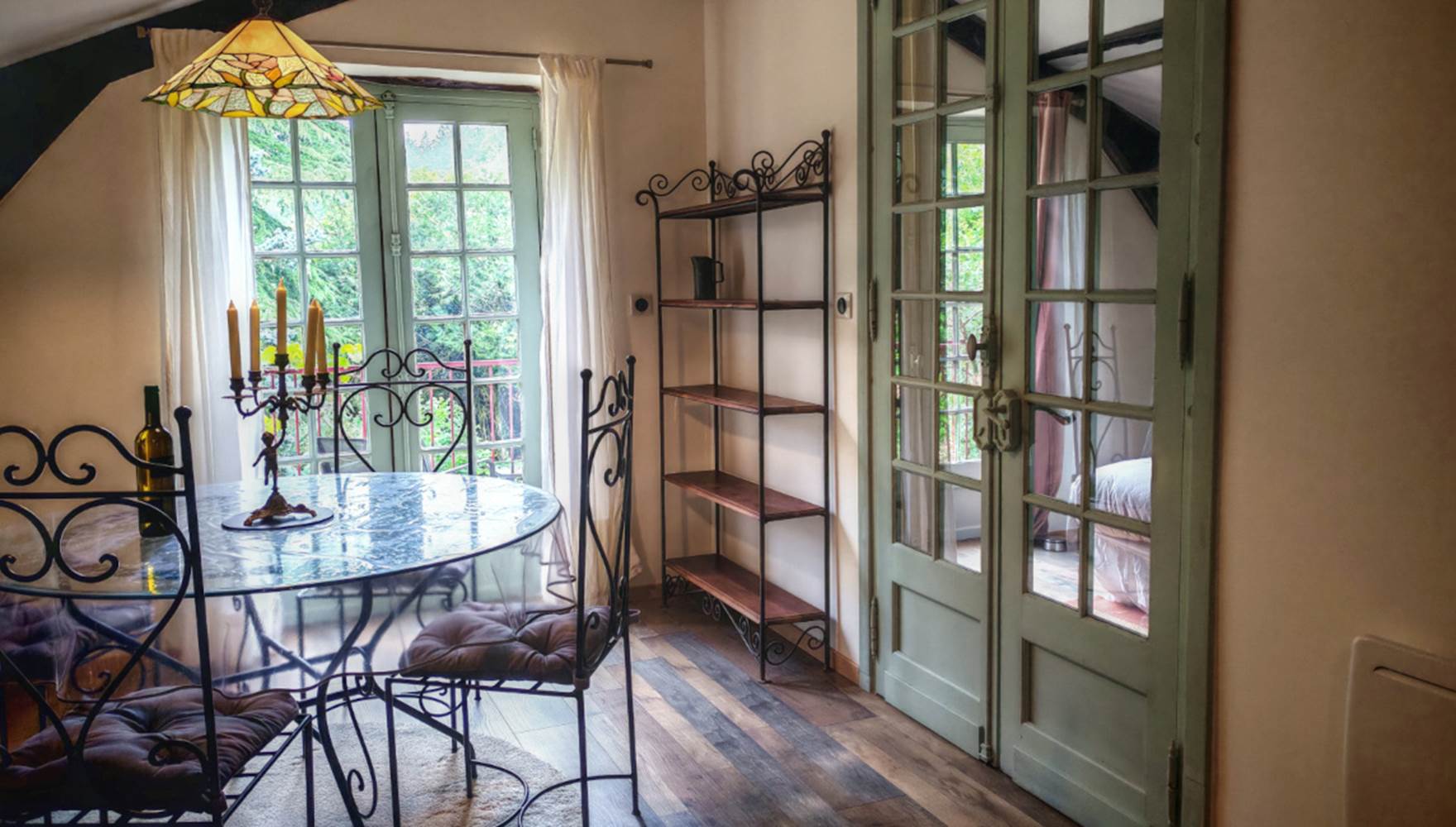 Coin repas gite Le Pigeonnier