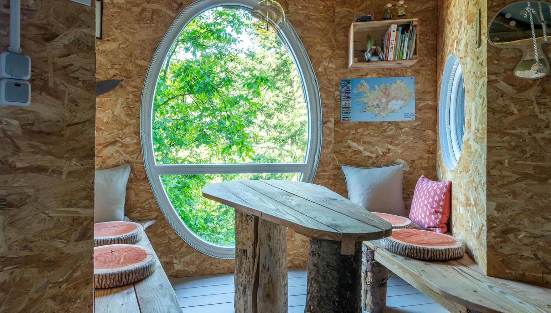Fenêtre avec vue sur le Grand-Ballon