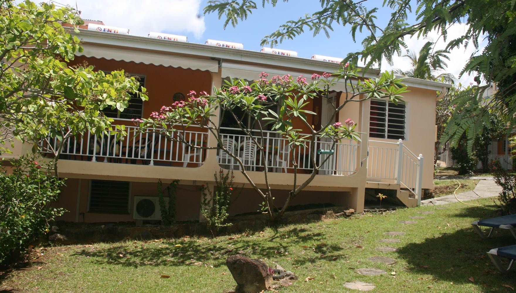 Gîte Bougainvillier Deshaies Guadeloupe