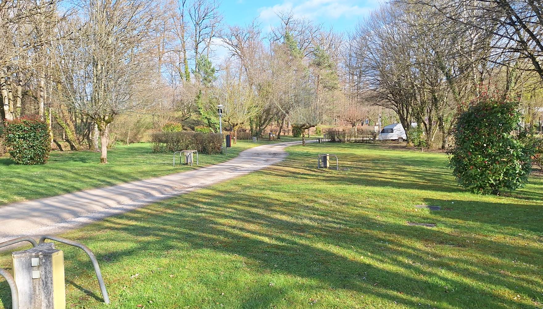 Emplacement de camping avec électricité Leyme Lot
