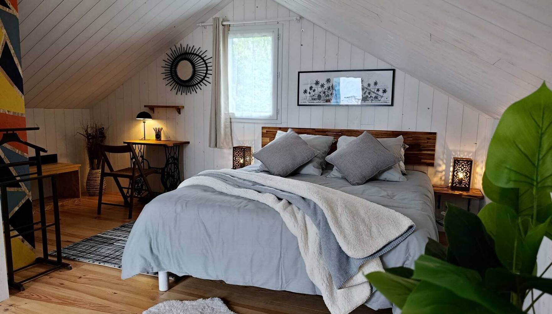 Suite spacieuse avec dressing, télévision connectée au Lodge à Plouarzel des vacances en amoureux