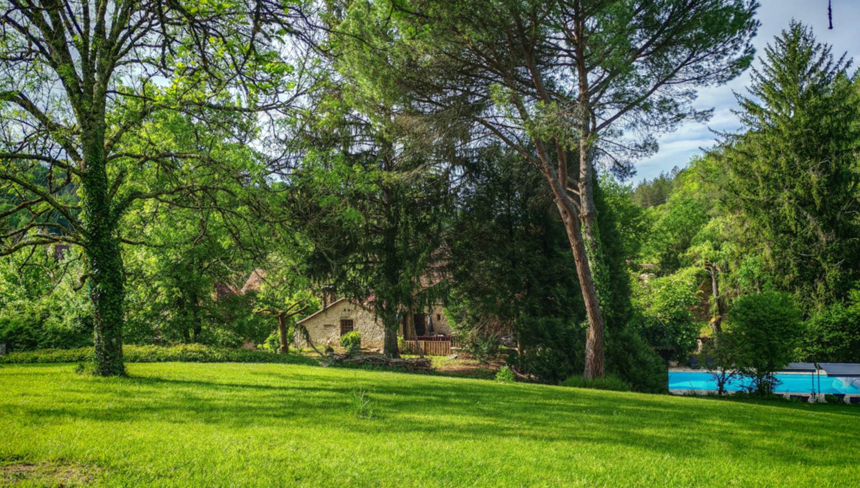 IMG-lepigeonnier-outside_1