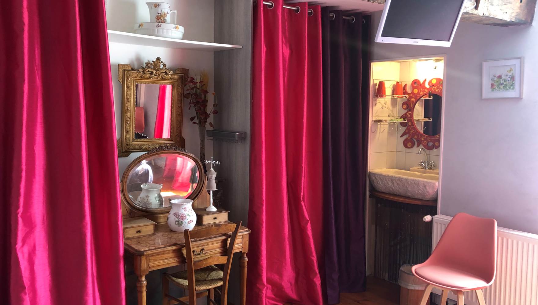 chambre 2, au rdc, lit en 160 + TV