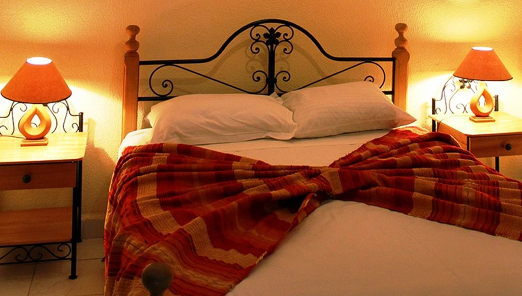 Palais-dar-ouladna-Suite-Hasna-lit-double